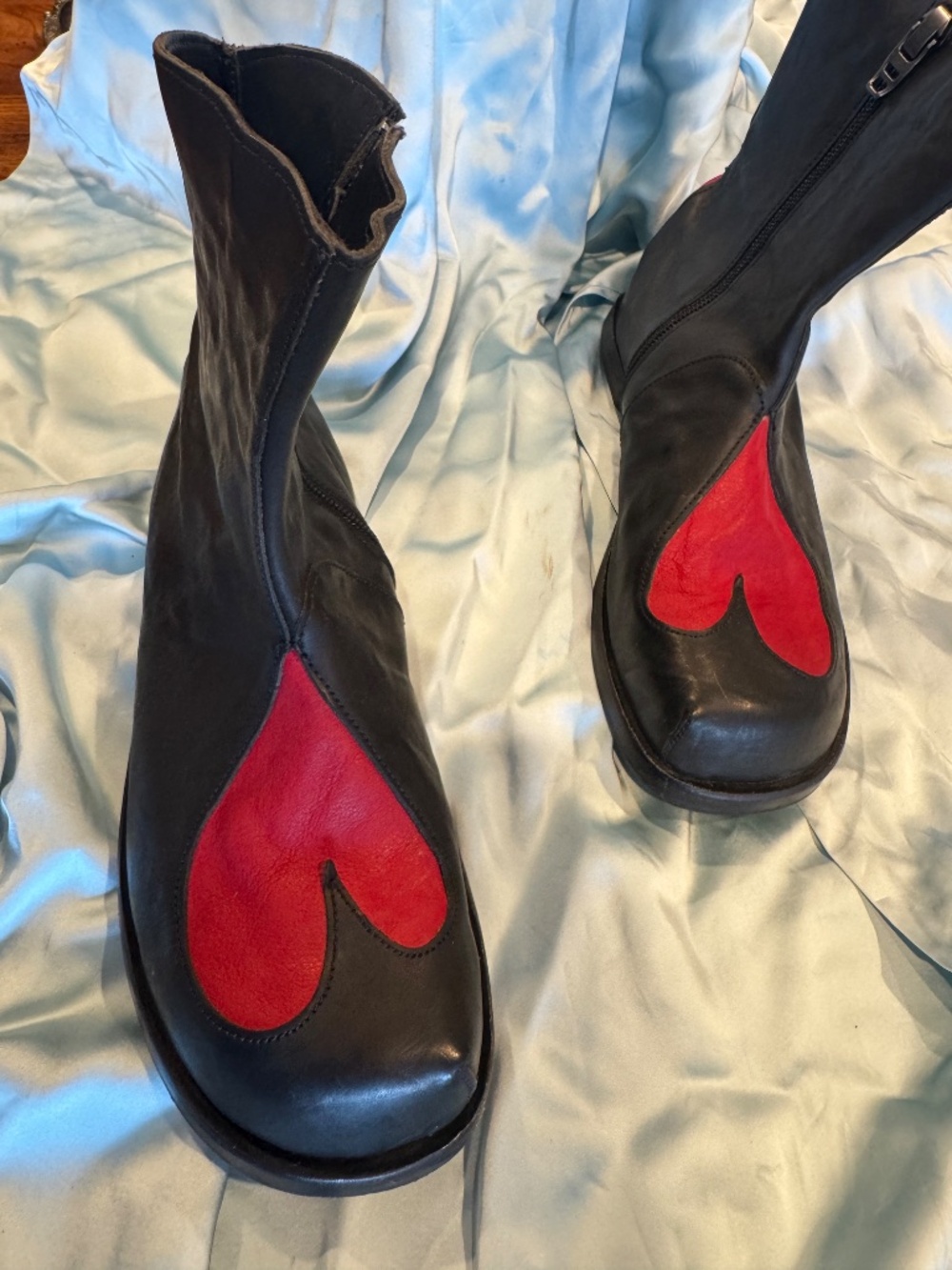 Cydwoq Love Black Leather Boots with Red Heart Size Zipper Sz 9 39